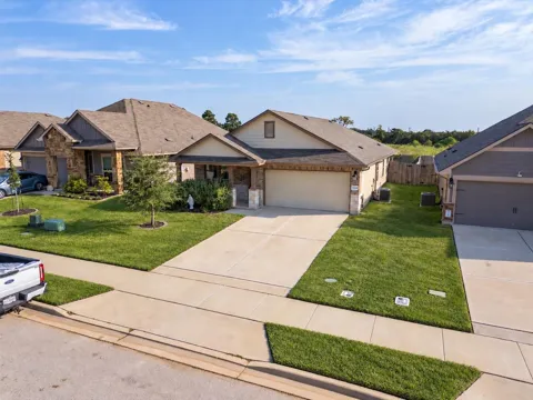 5244 Montague Loop