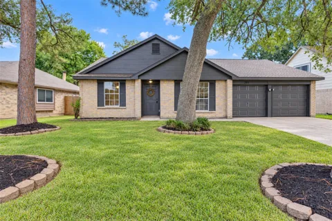 2811 Sugar Wood Drive