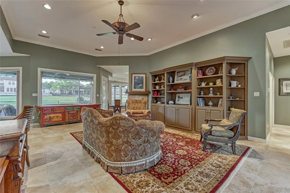 115 Brookgreen Circle Montgomery, TX 77356