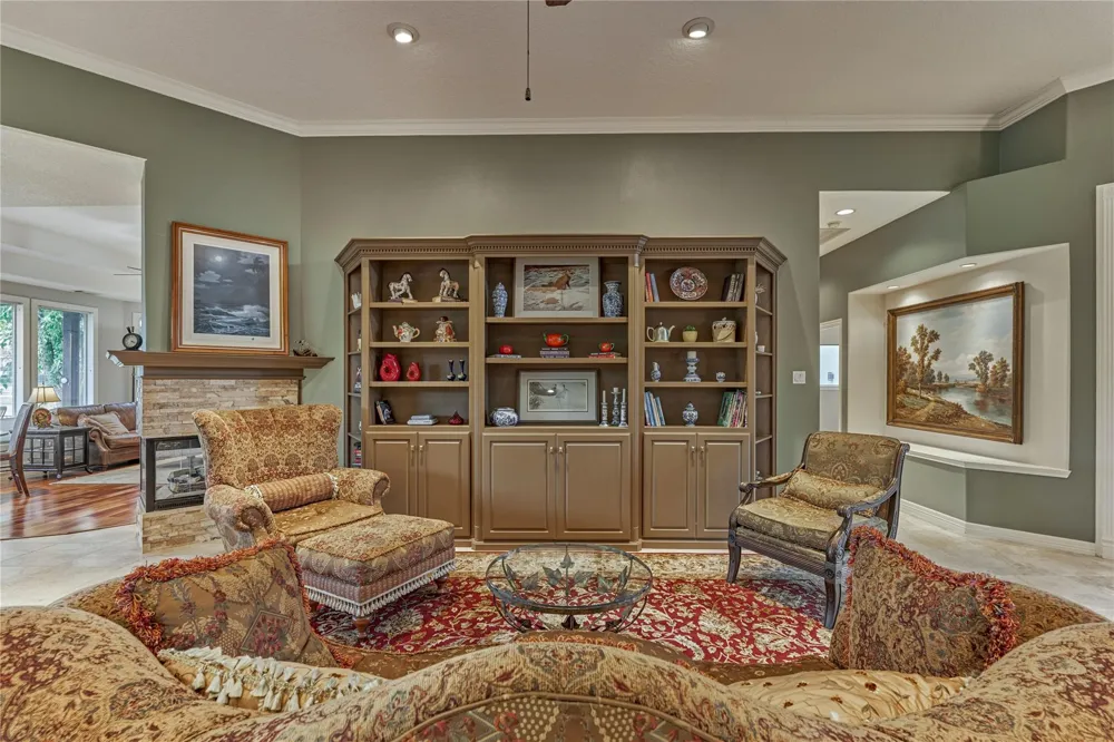 115 Brookgreen Circle Montgomery, TX 77356
