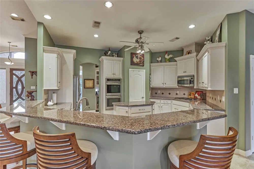 115 Brookgreen Circle Montgomery, TX 77356