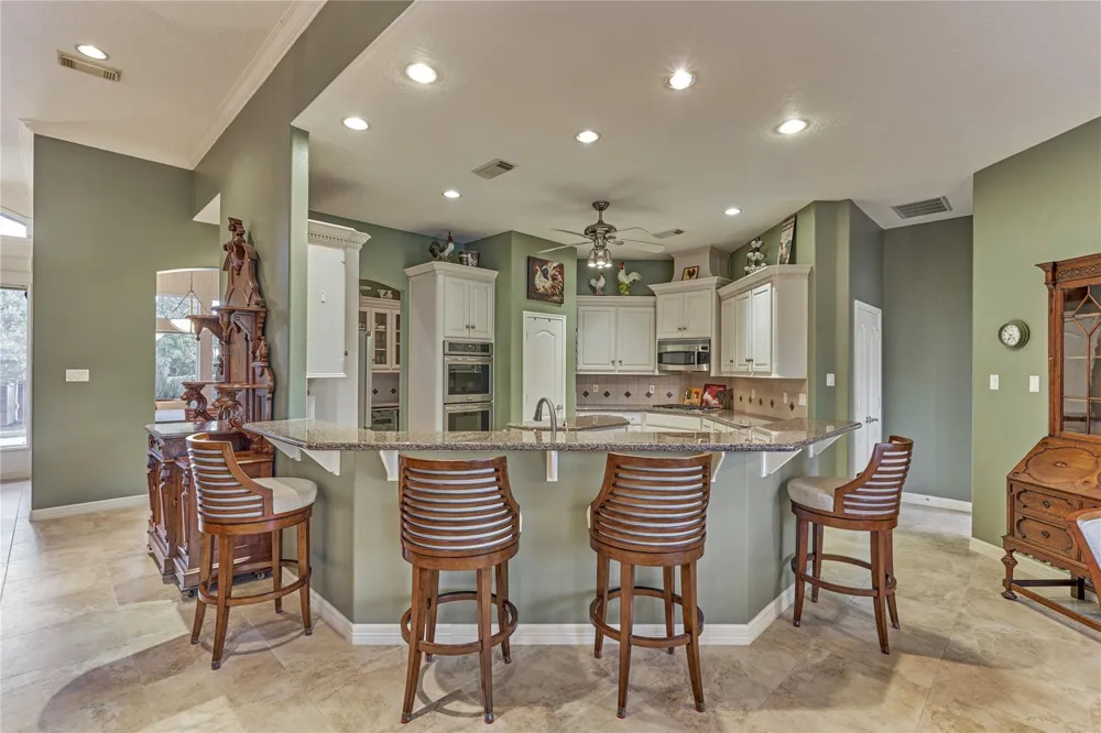 115 Brookgreen Circle Montgomery, TX 77356