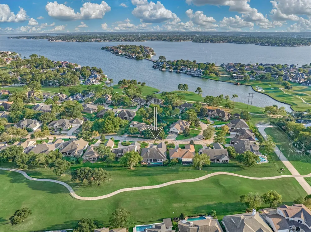 115 Brookgreen Circle Montgomery, TX 77356