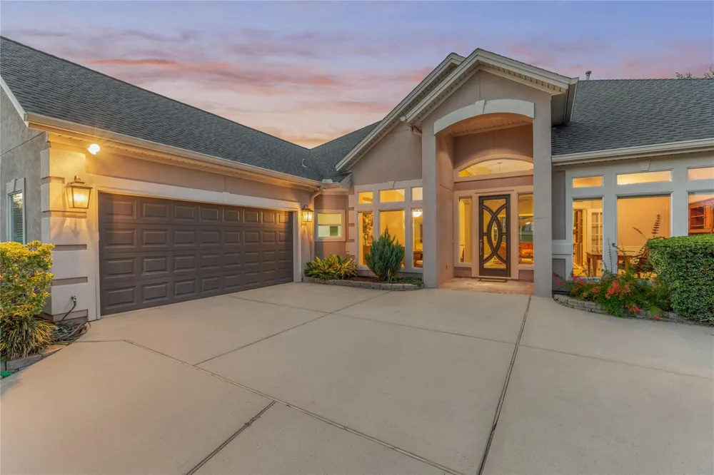 115 Brookgreen Circle Montgomery, TX 77356