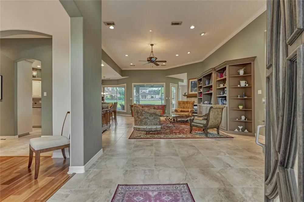 115 Brookgreen Circle Montgomery, TX 77356