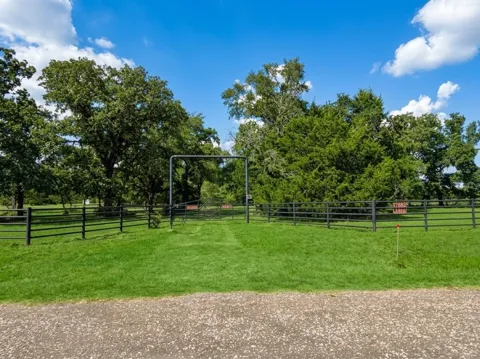 17882 County Road 431