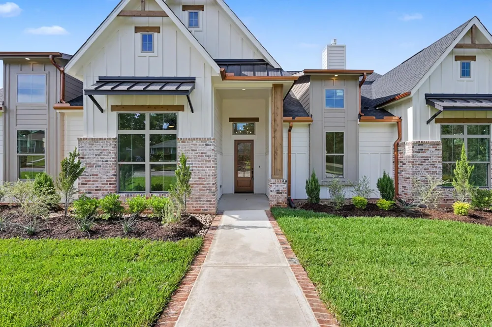 5442 Edgewater Court Willis, TX 77318