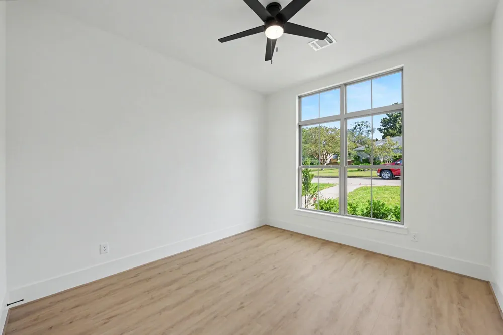 5442 Edgewater Court Willis, TX 77318