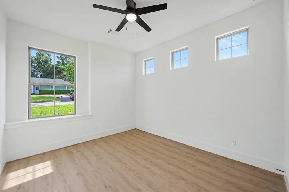 5442 Edgewater Court Willis, TX 77318