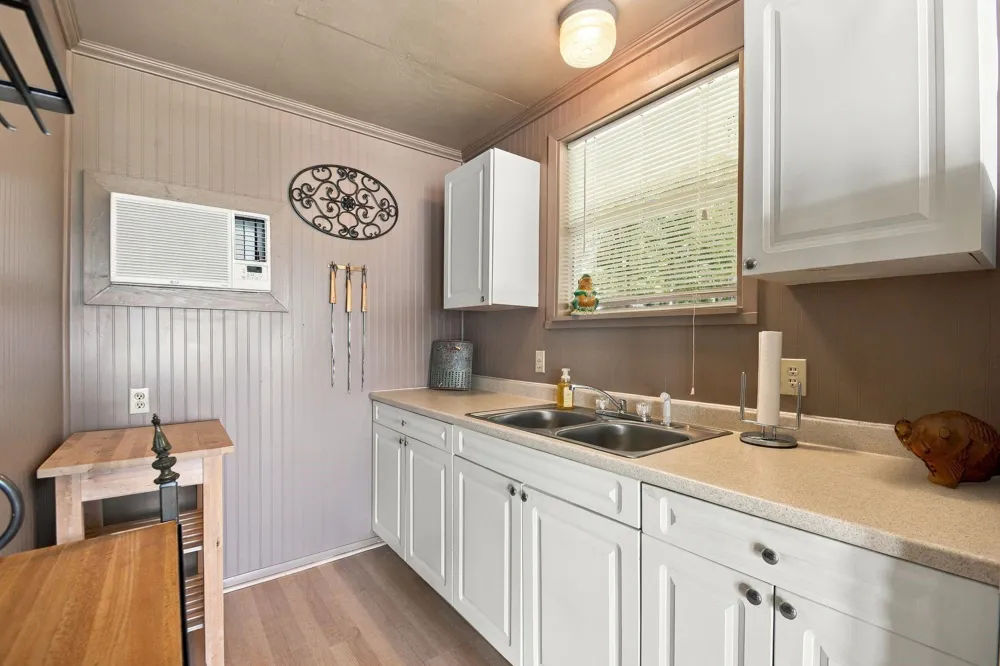 20341 Bay Hill Road Huntsville, TX 77320