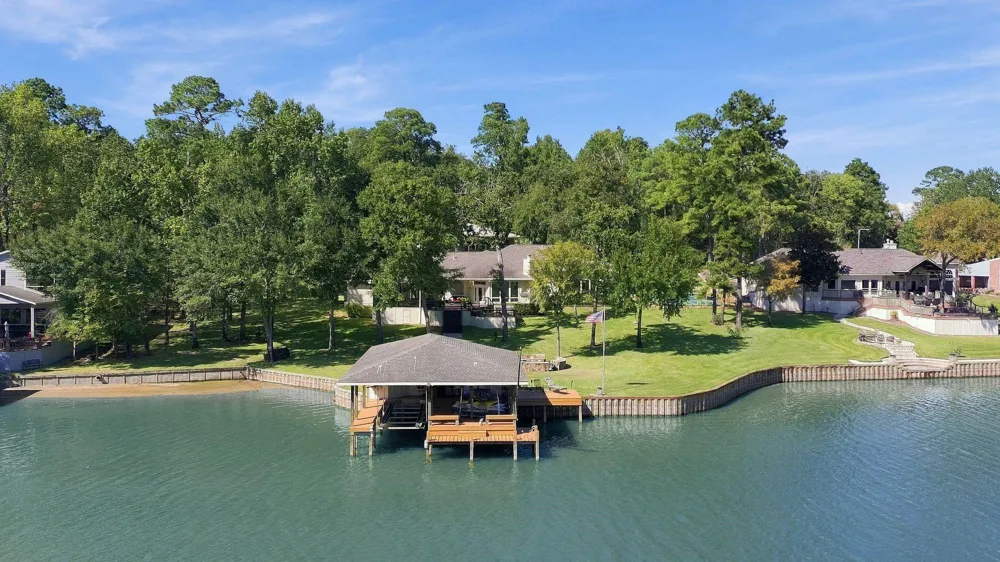 20341 Bay Hill Road Huntsville, TX 77320