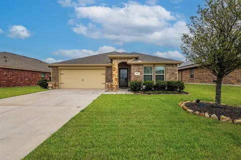 910 Community Way