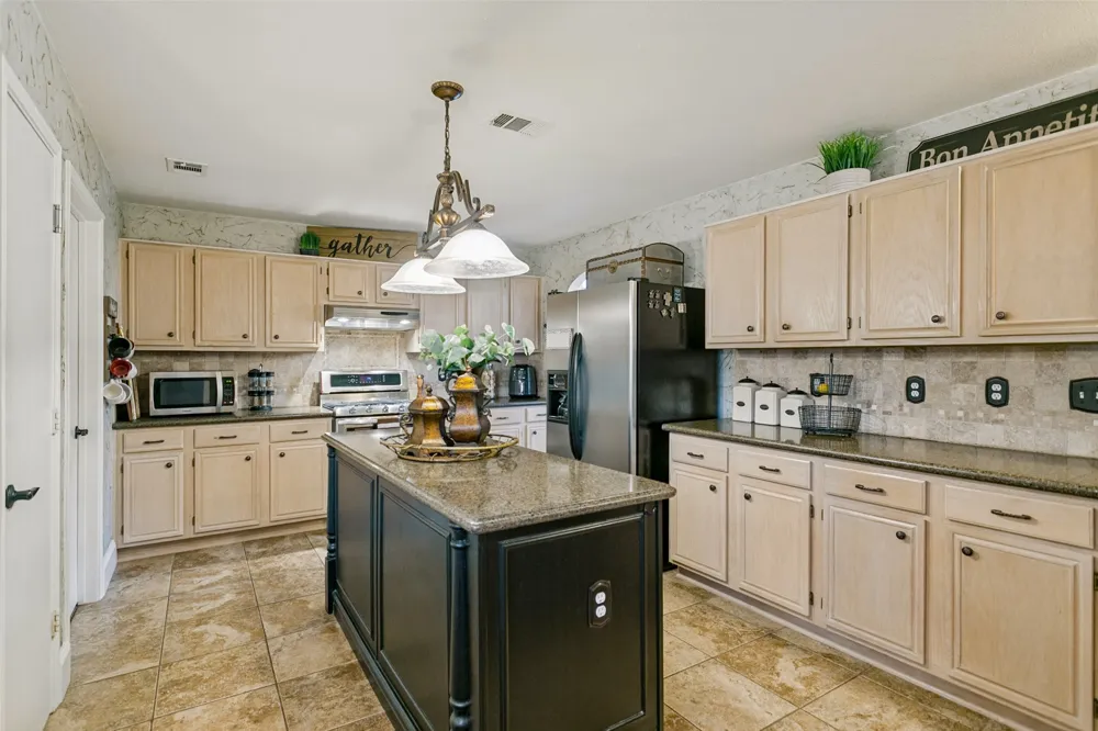 838 Heritage Parkway S Allen, TX 75002