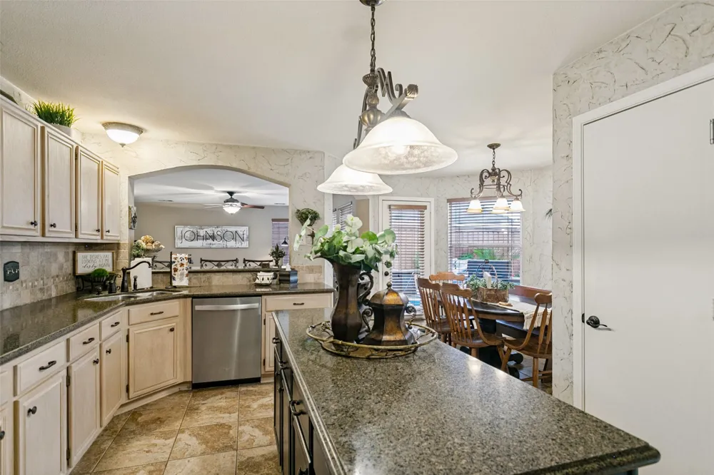 838 Heritage Parkway S Allen, TX 75002