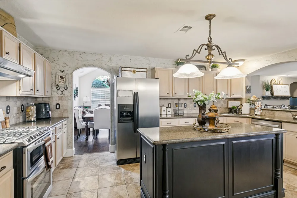 838 Heritage Parkway S Allen, TX 75002