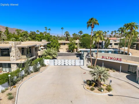 810 E Palm Canyon Drive #205