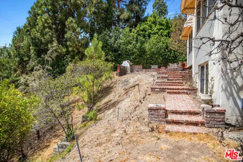 1280 Monte Cielo Drive