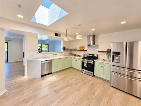 17735 Kinzie