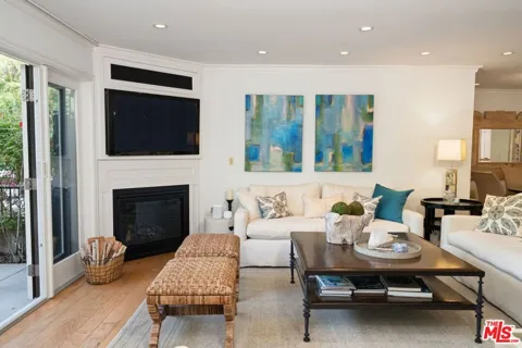 34 Buccaneer Street #1A