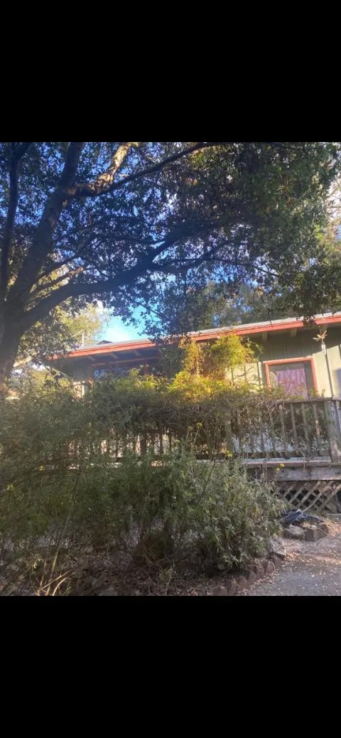 1019 Hillside Avenue