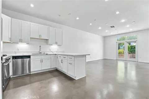 435 W Center Street