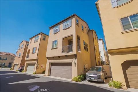 2243 Strawberry Court