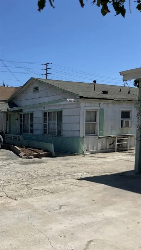 4822 W 115th