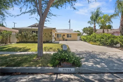 27403 Arriola