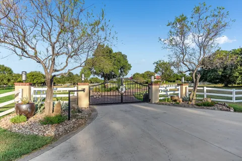 409 Haney Trace