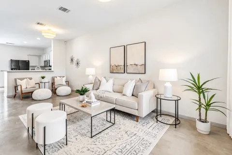 11137 Lost Maples Trail