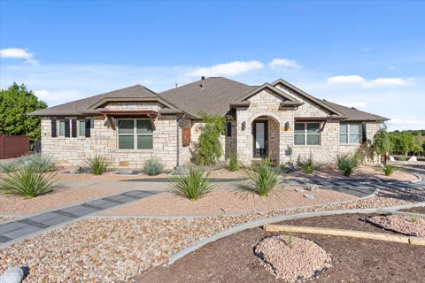236 Standing Oak Drive