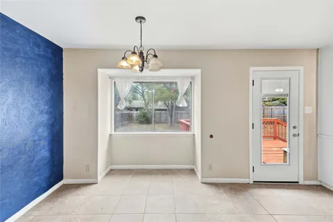 6103 Smith Oak Trail