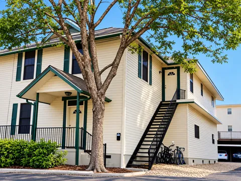 2811 SALADO STREET #B