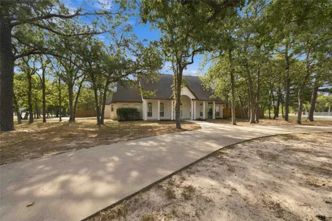 105 Pine Point Cove