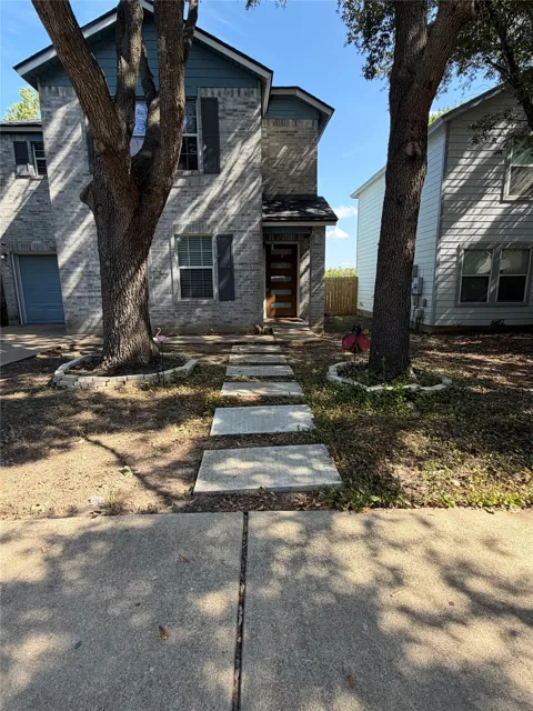 7108 Walkup Lane