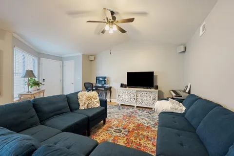501 W 26th Street #119