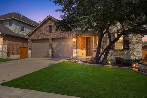 320 Fort Cobb Way