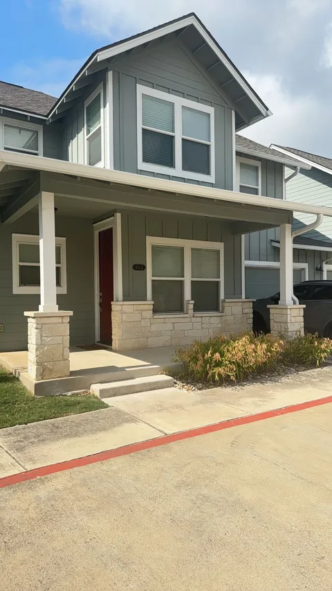 615 Spring Street #2