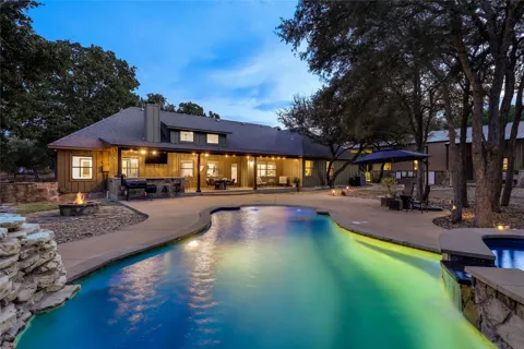 116 Apache Trail