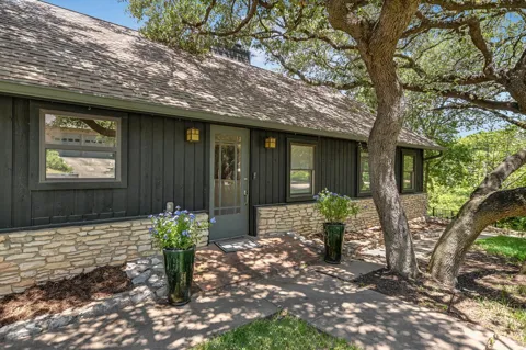 5110 Lucas Lane