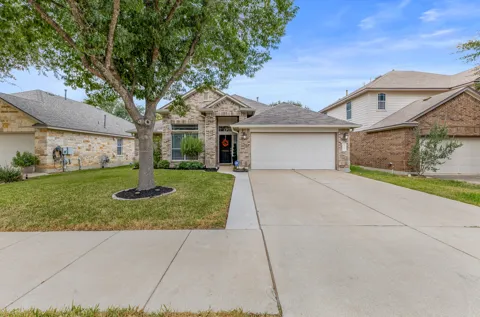551 Middle Creek