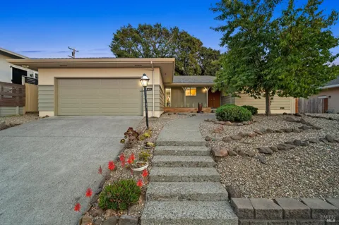 411 Valle Vista Avenue