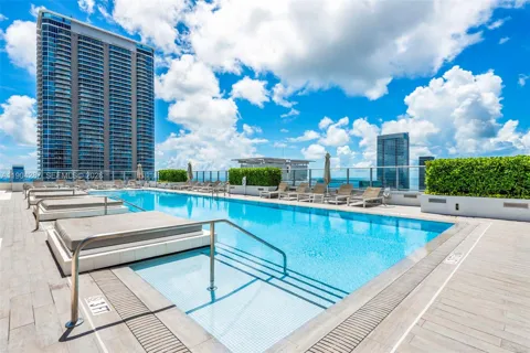 1010 Brickell Ave #1706