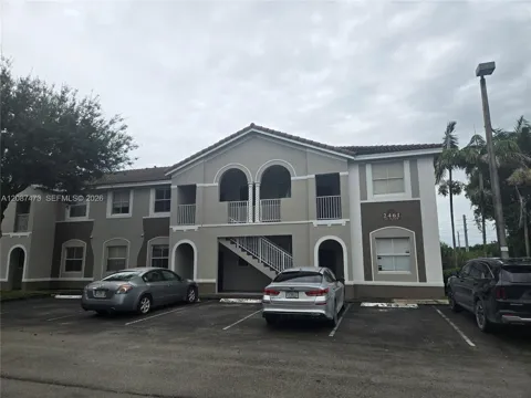 2637 SE 16th Ter #101