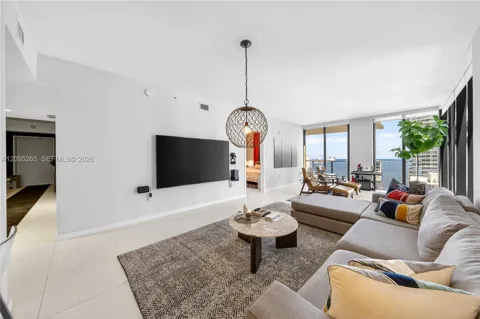 1010 Brickell Ave #2905