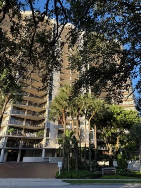 2843 S Bayshore Dr #5A