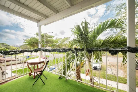 531 NW 35th Ave #2