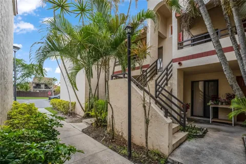 20150 NE 3rd Ct #6