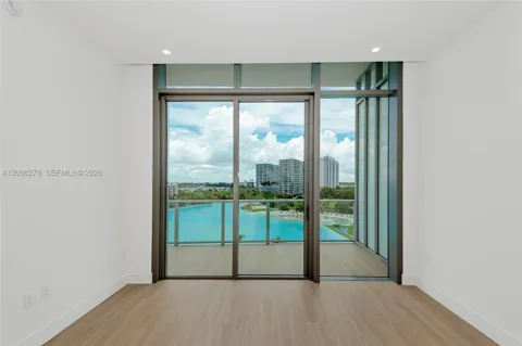 2411 laguna circle #610