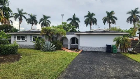 8880 SW 183rd Ter